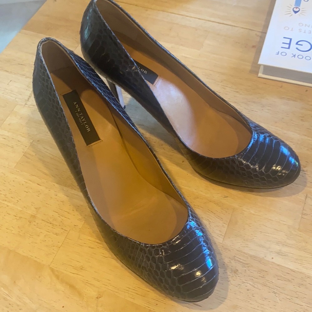 Ann Taylor Heels